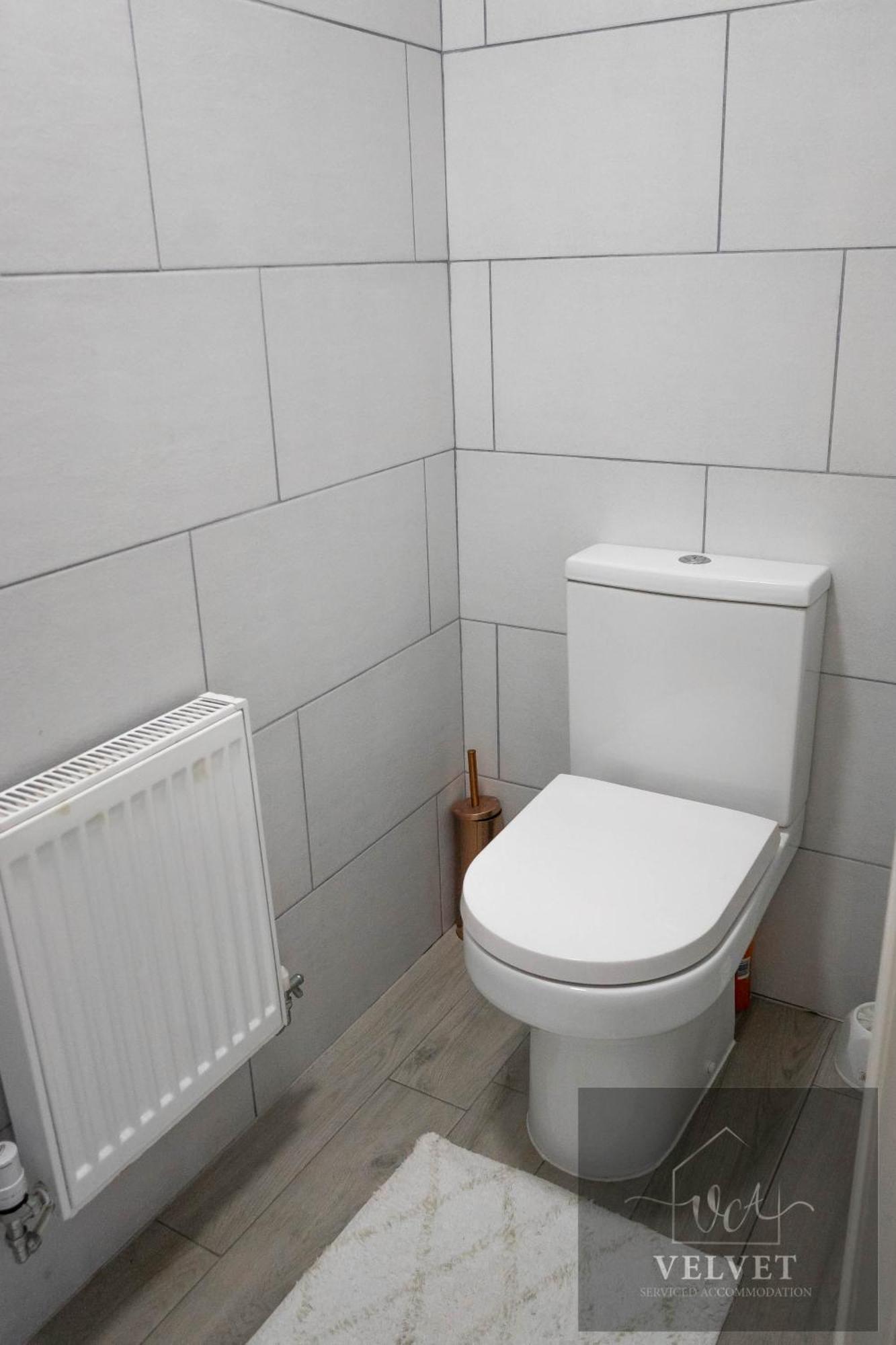 Appartamento 1 Bed House , Free Wifi,Free Parking,Leasure,Business Swansea Esterno foto